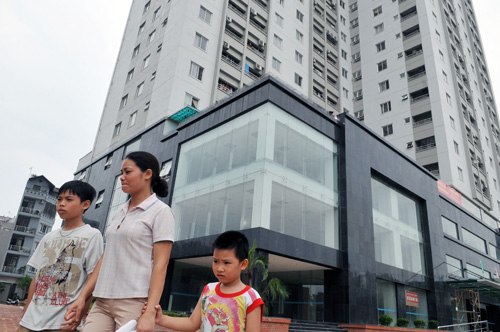 Lo người giả nghèo mua nhà thu nhập thấp